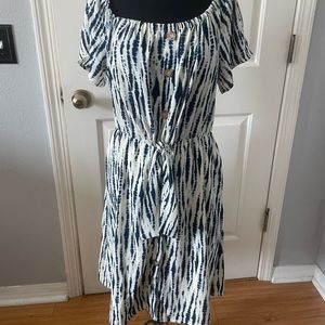 Luxology tie dye blue and cream dress Size large